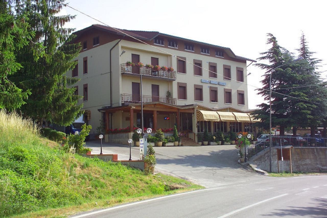 Albergo Ristorante Miramonti Toano Buitenkant foto